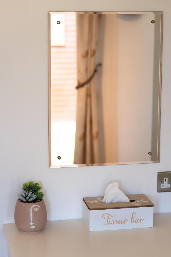 Finest Retreats - Serendipity Lodge Torpoint Extérieur photo